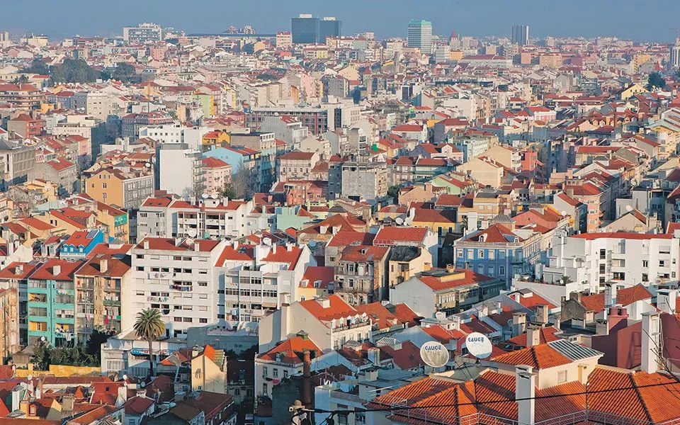 Portugal Housing Prices Reach Record High: Up 17.6% in 2025